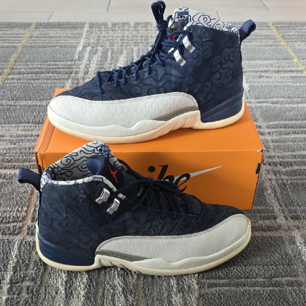 Jordan 12 Retro 'International Flight' Sz: 10